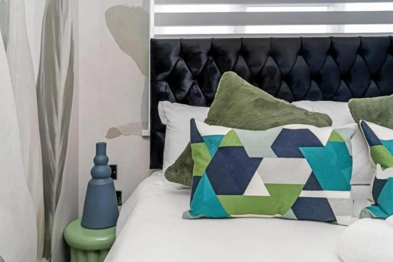 Flat - Sleeps 3 - Links To Central Ldn & Airport Cowley  0*, Cowley (Greater London) Verenigd Koninkrijk