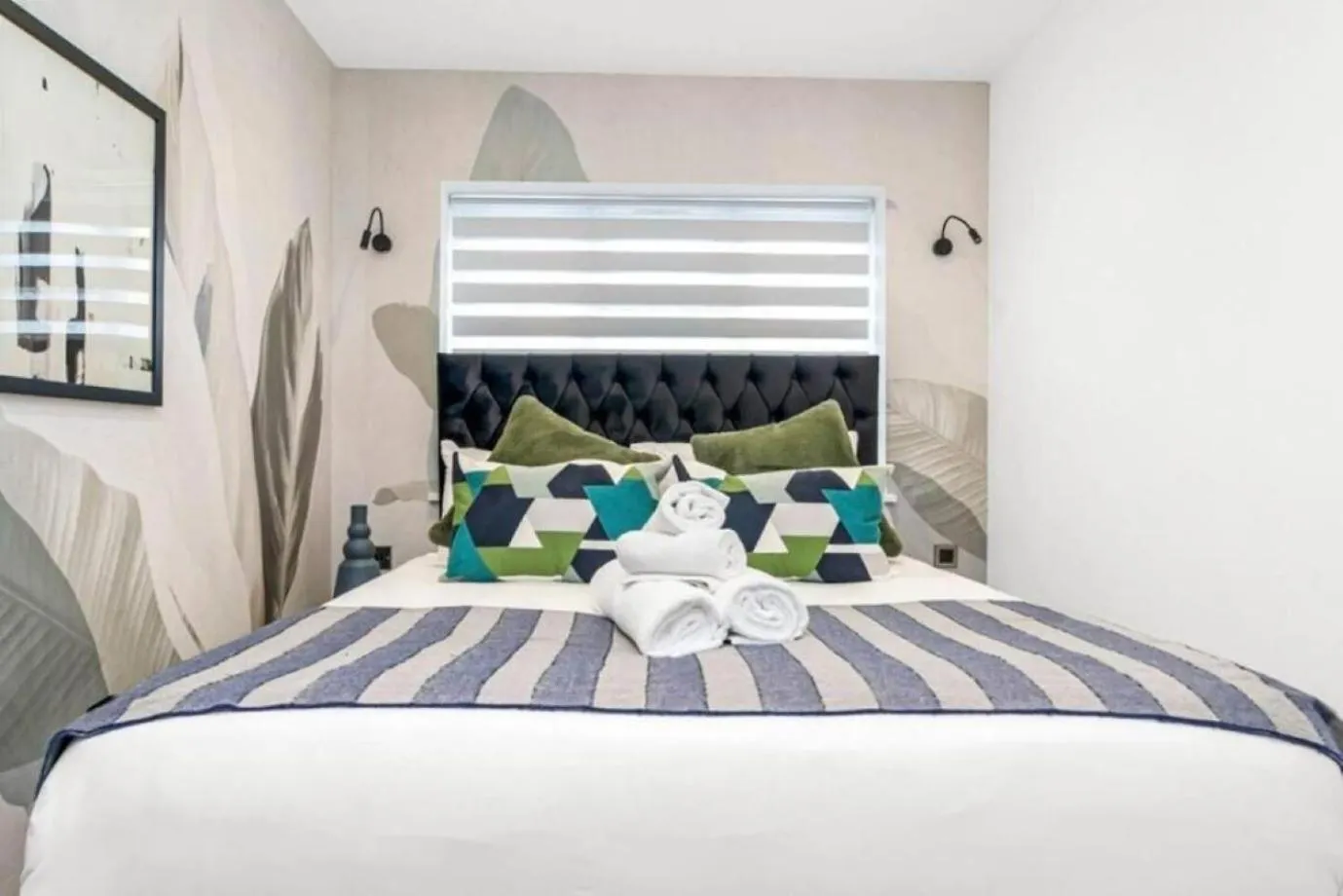 Flat - Sleeps 3 - Links To Central Ldn & Airport Cowley  United Kingdom