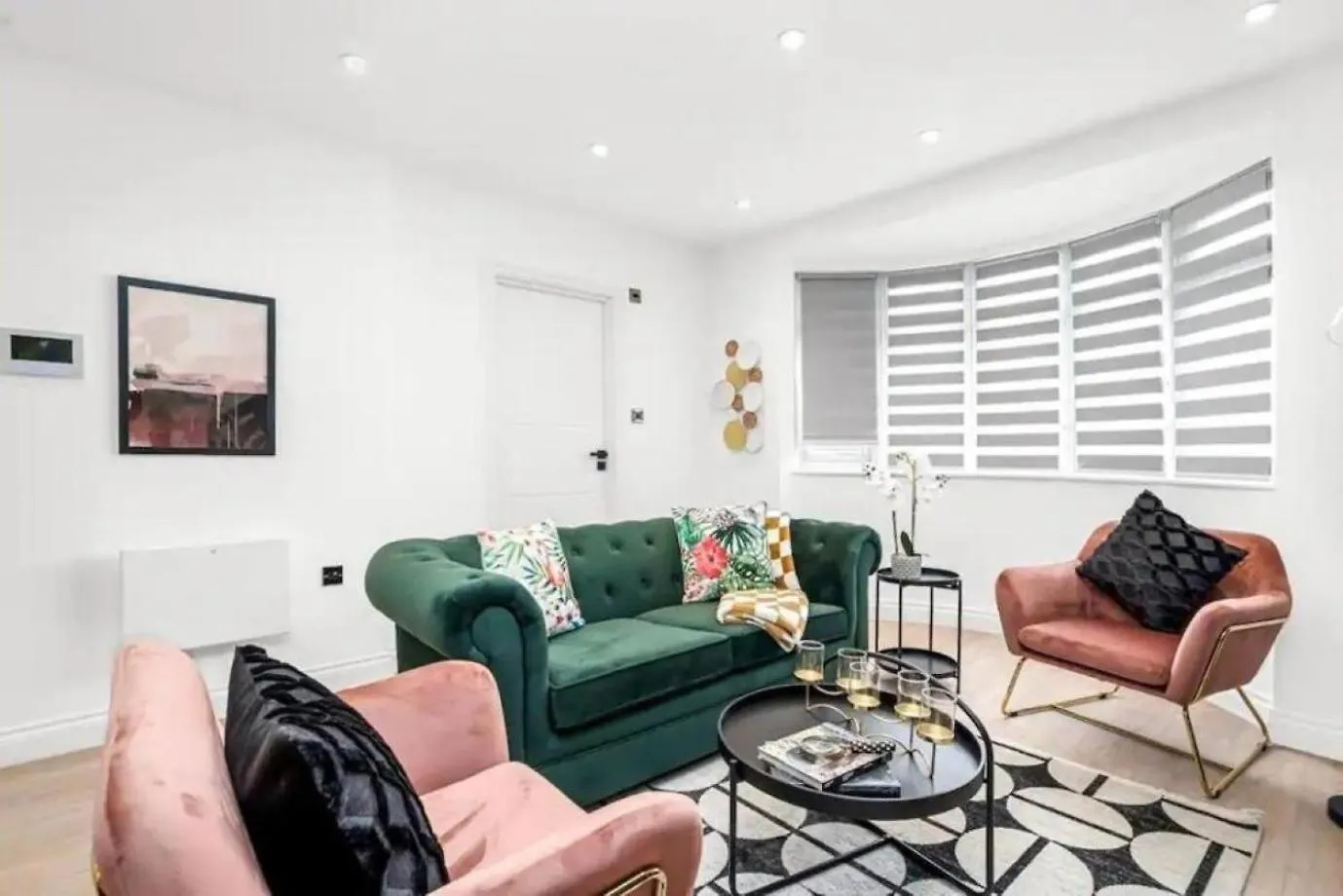 Apartment Flat - Sleeps 3 - Links To Central Ldn & Airport Cowley  United Kingdom